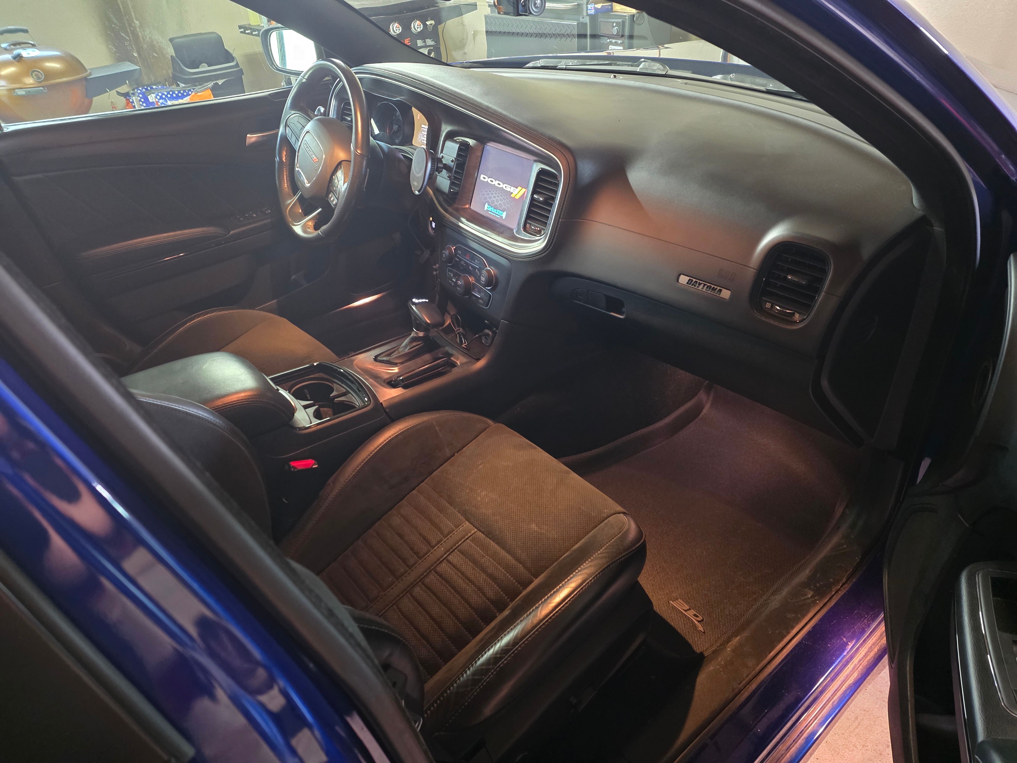 Used 2022 Dodge Charger R/T w/ Daytona Edition Group RWD image 9