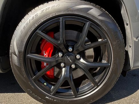 Used 2021 Jeep Grand Cherokee SRT AWD/4WD image 18