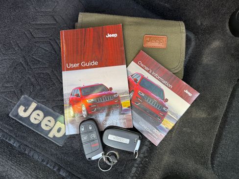 Used 2014 Jeep Grand Cherokee Limited w/ Luxury Group II image 4