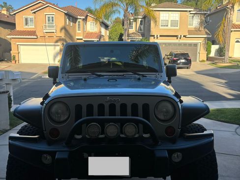 Used 2013 Jeep Wrangler Unlimited Sahara w/ Connectivity Group image 6