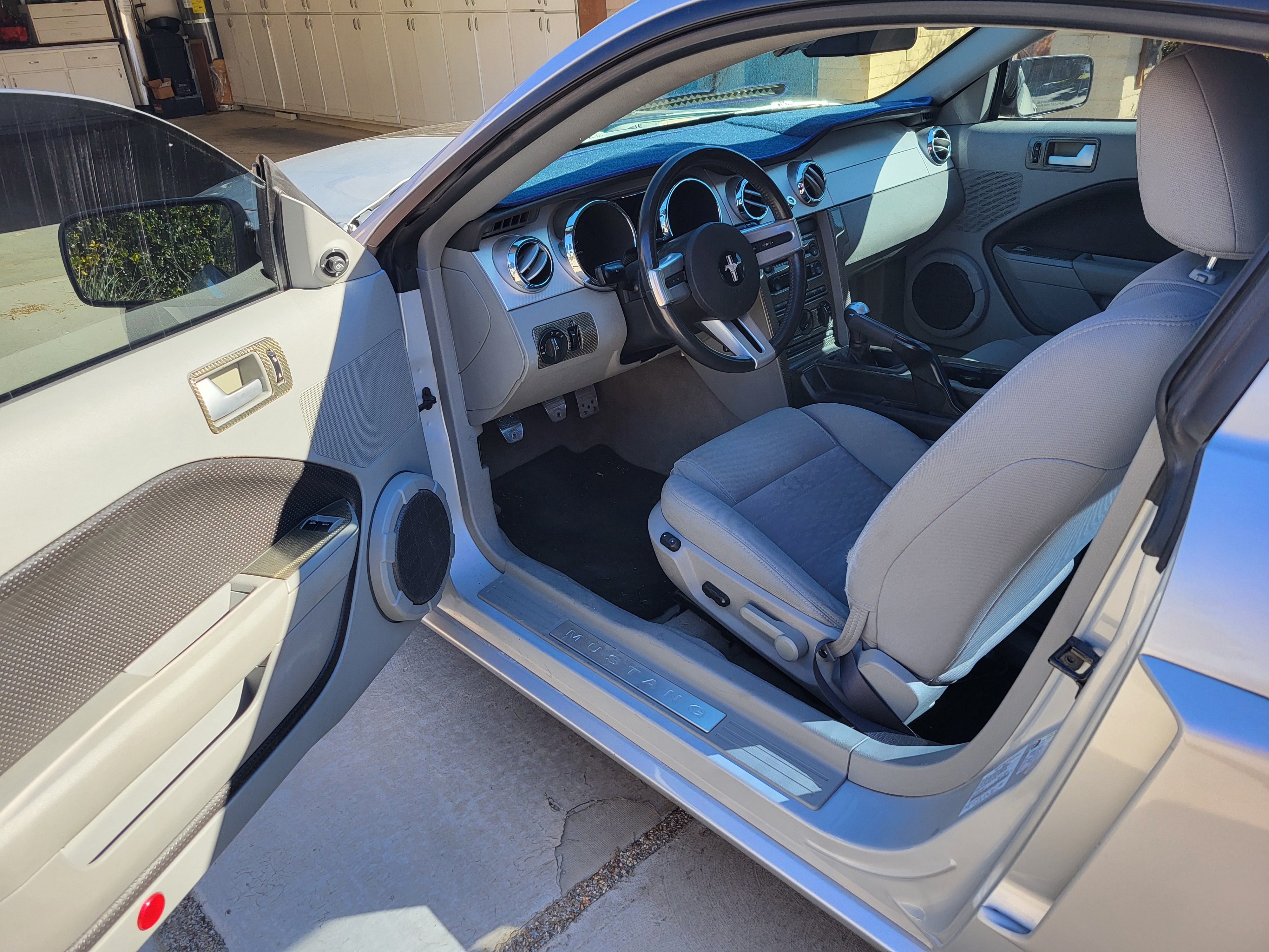 Used 2005 Ford Mustang GT Premium RWD image 11