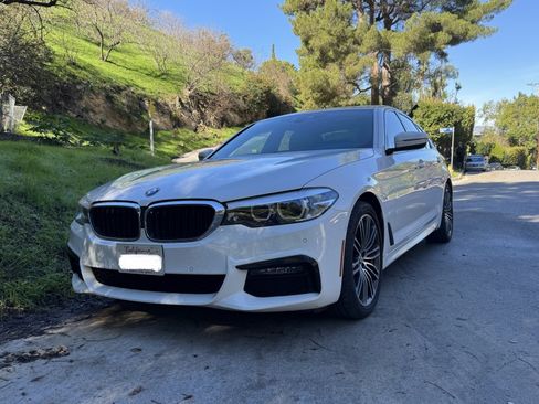 Used 2020 BMW 530i w/ M Sport Package image 6