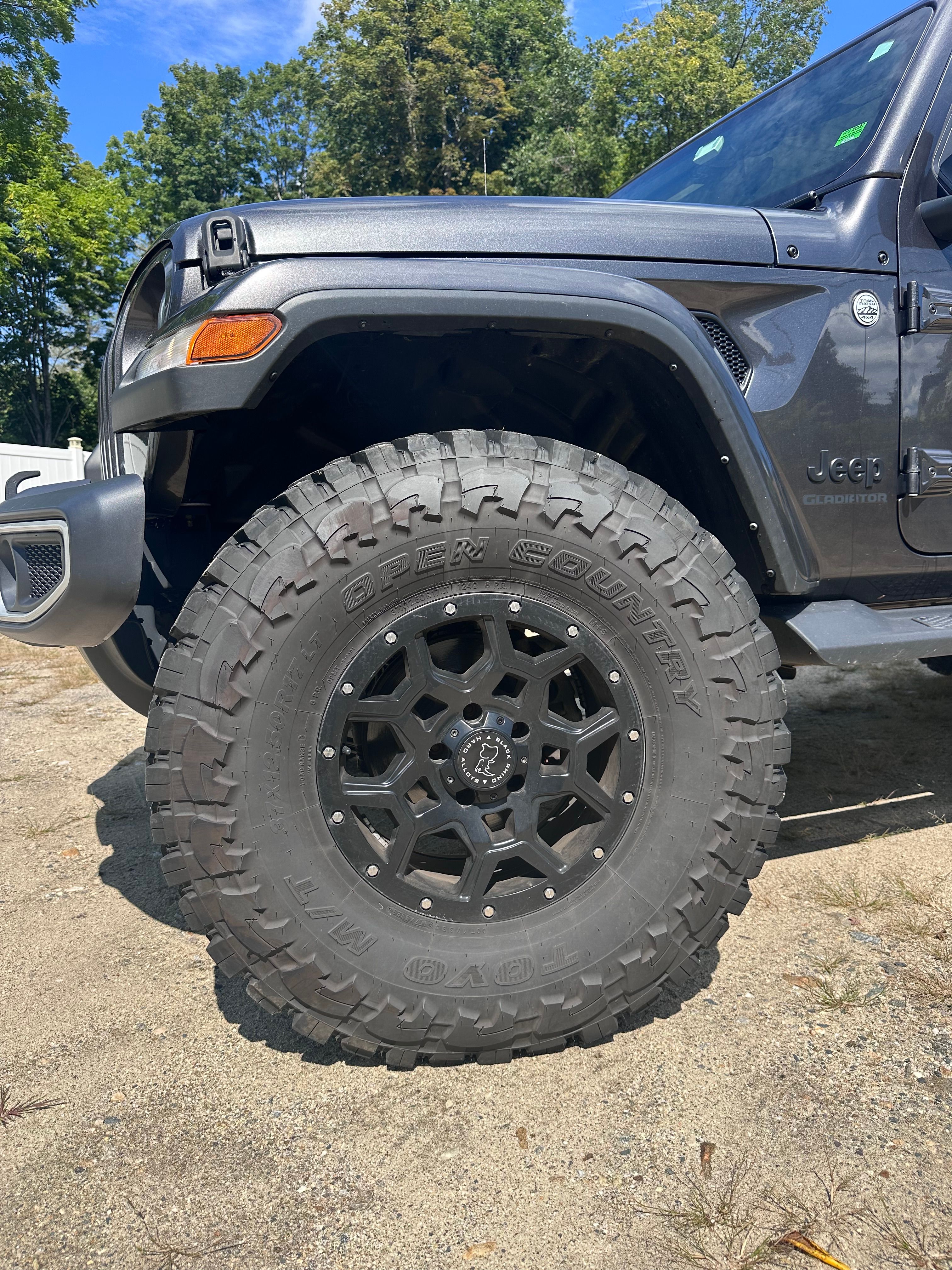 Used 2021 Jeep Gladiator Sport AWD/4WD image 16