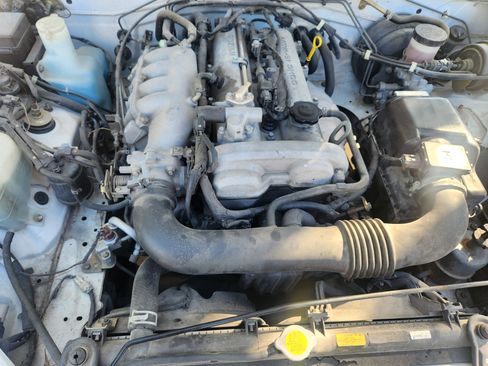 Used 2002 MAZDA MX-5 Miata image 11