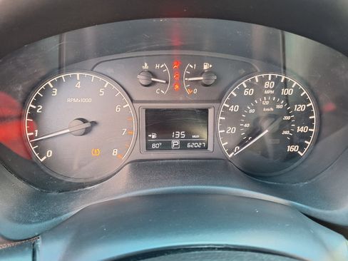 Used 2015 Nissan Sentra S image 11