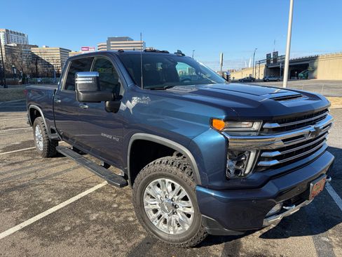 Used 2020 Chevrolet Silverado 2500 High Country w/ Z71 Off-Road Package image 1