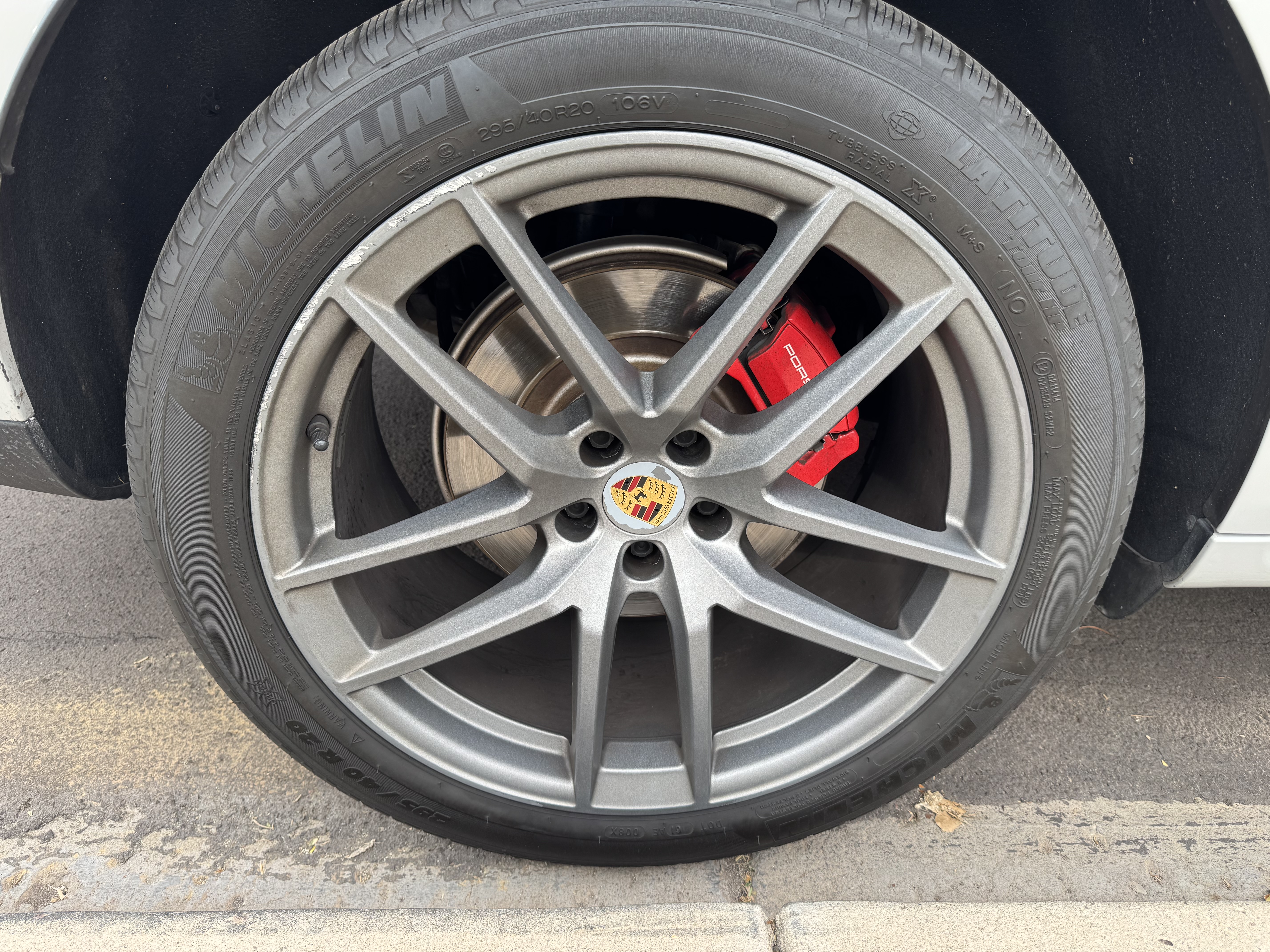Used 2022 Porsche Macan S AWD/4WD image 24
