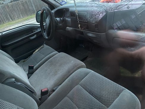 Used 2001 Ford F250 2WD Crew Cab Super Duty image 1