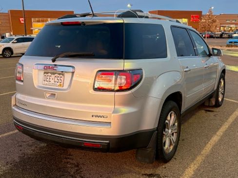 Used 2015 GMC Acadia SLT w/ Technology Package image 6