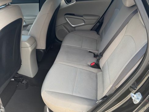 Used 2020 Kia Soul LX FWD image 10