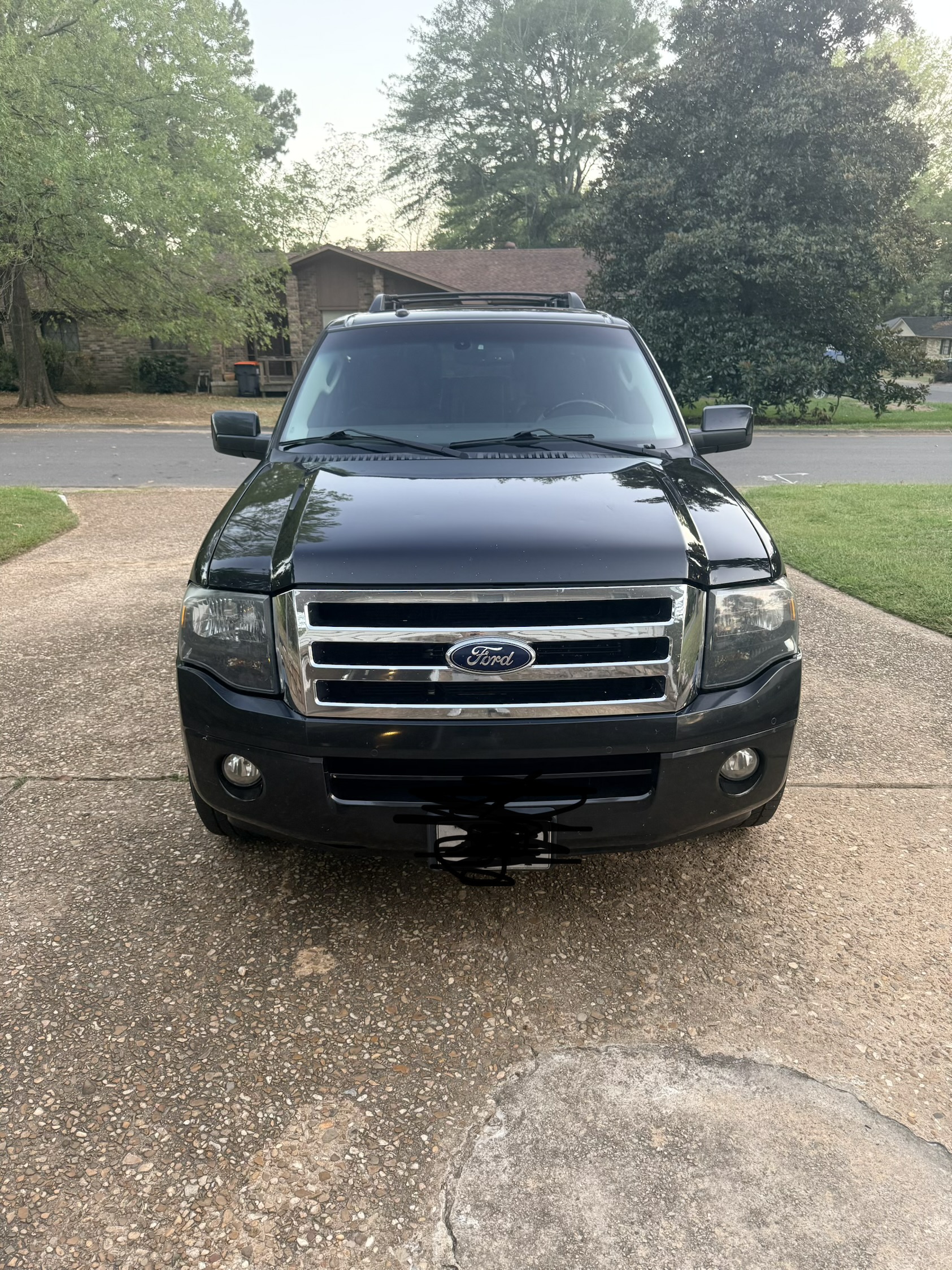Used 2013 Ford Expedition Limited RWD image 1
