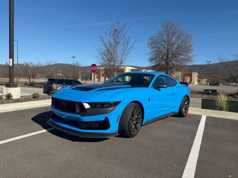 Used 2025 Ford Mustang Dark Horse w/ Dark Horse Handlin Package RWD image 2