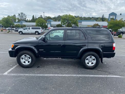 Used 2002 Toyota 4Runner SR5 image 5