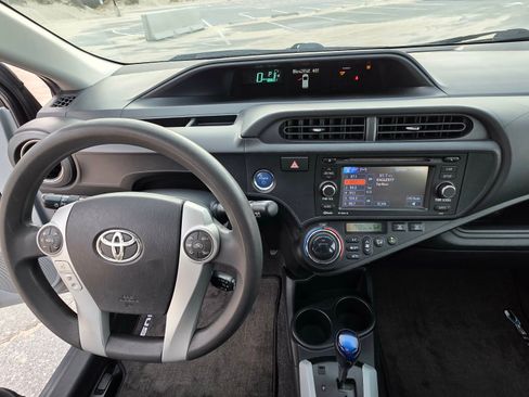 Used 2012 Toyota Prius C Four image 5