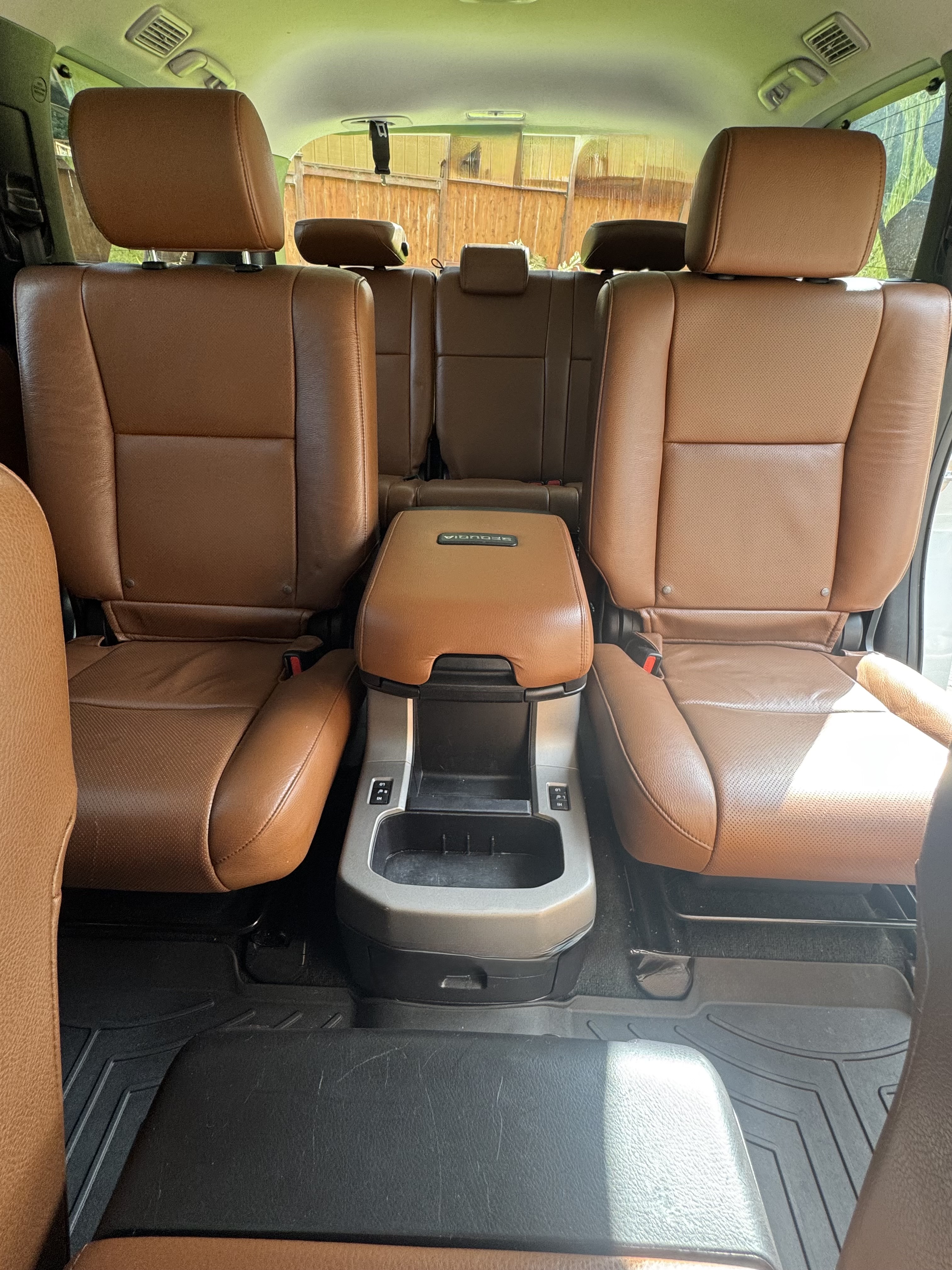 Used 2018 Toyota Sequoia Platinum AWD/4WD image 5