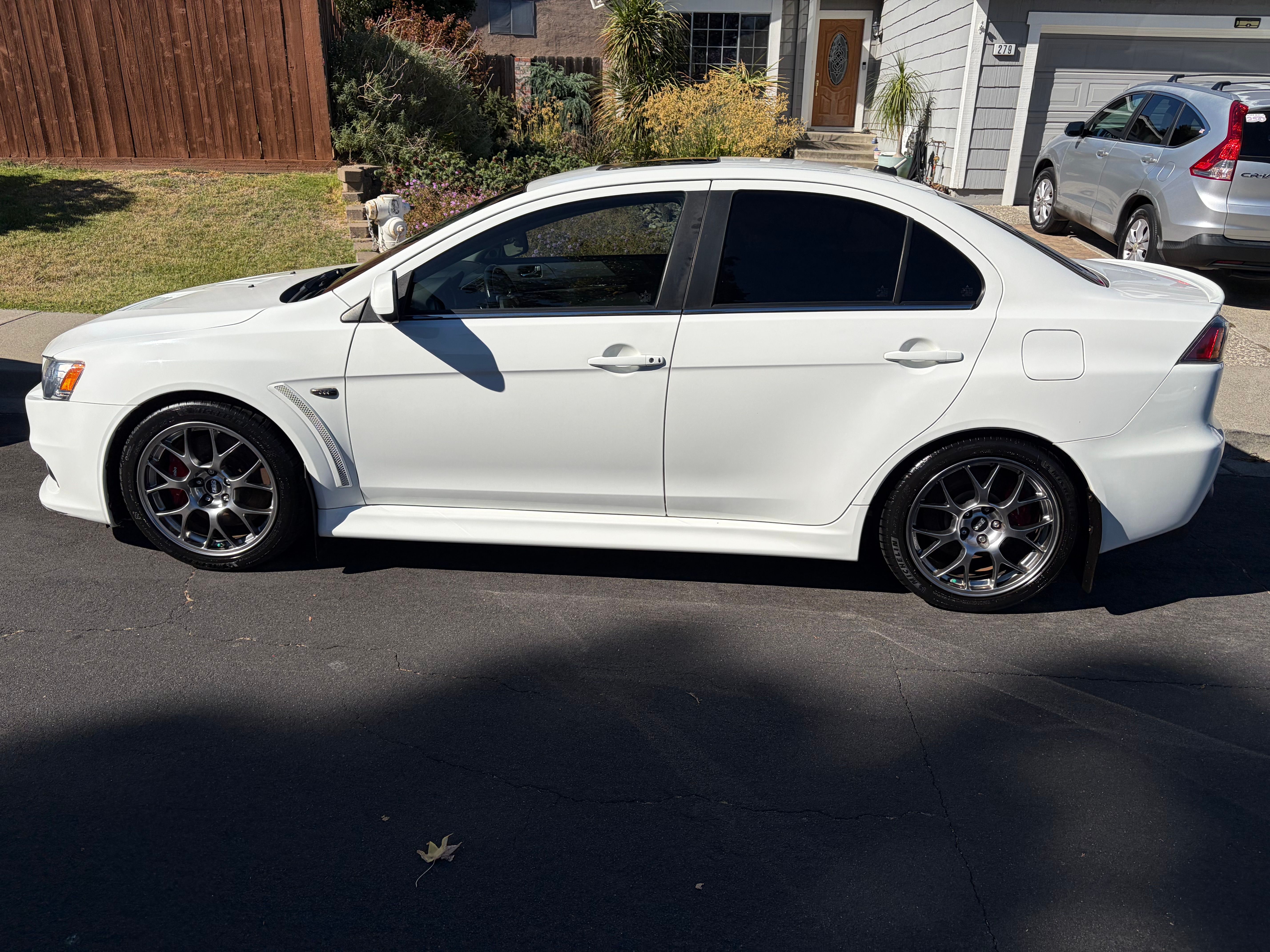 Used 2014 Mitsubishi Lancer Evolution MR AWD/4WD image 2