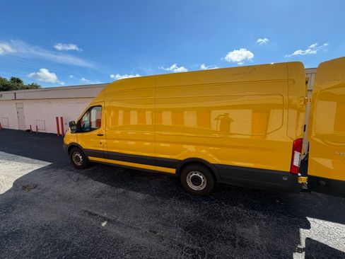 Used 2019 Ford Transit 250 148 High Roof Extended RWD image 10