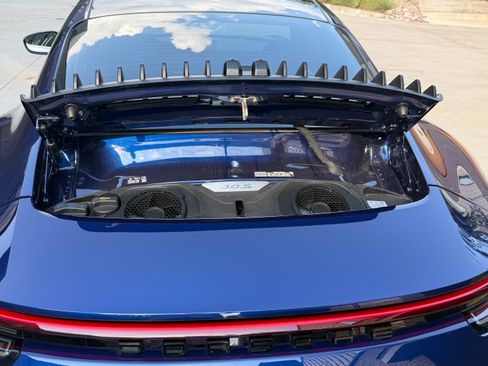 Used 2024 Porsche 911 Carrera S RWD image 11