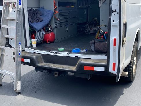 Used 2013 Chevrolet Express 2500 image 4