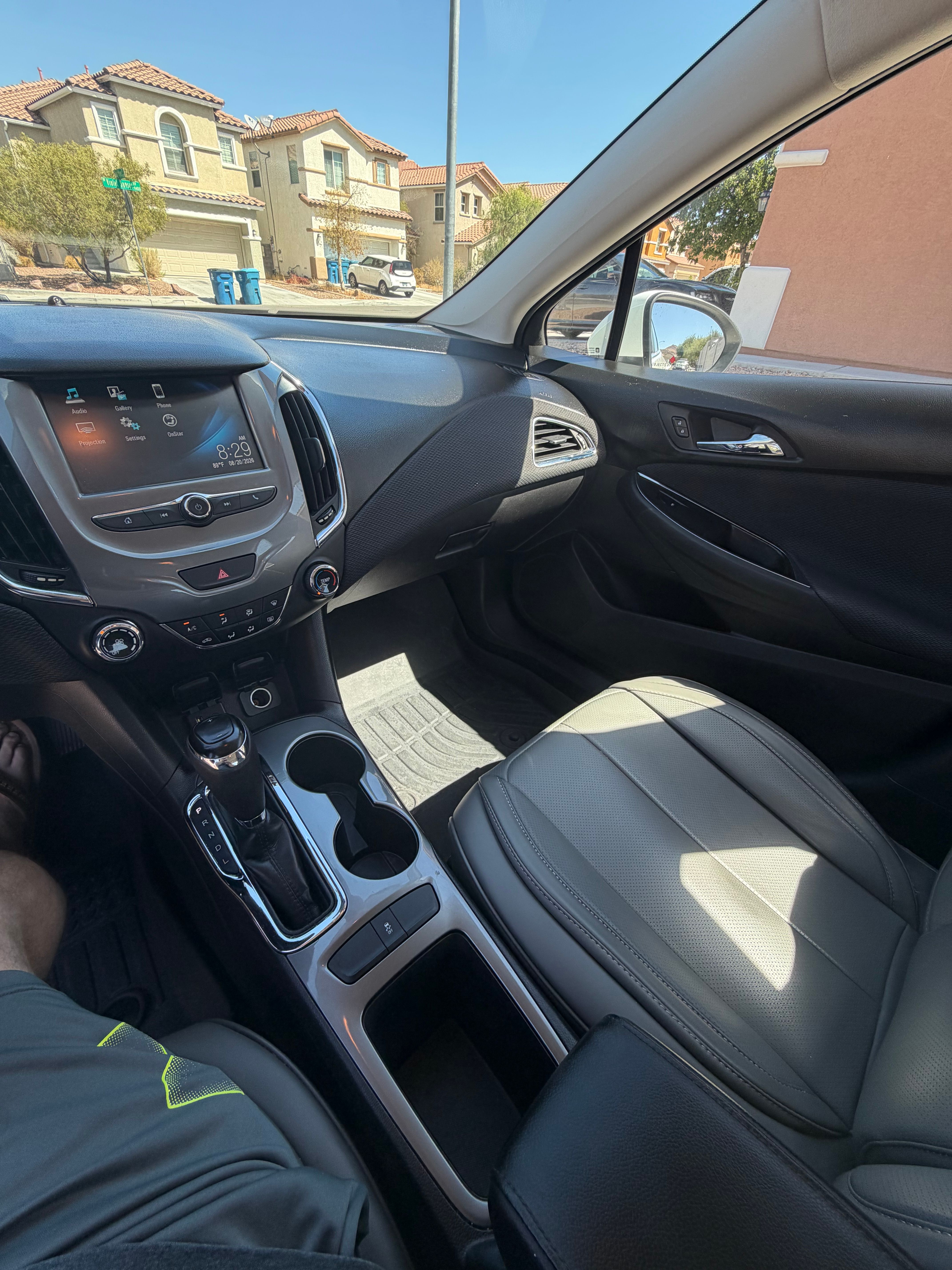 Used 2017 Chevrolet Cruze LT FWD image 8