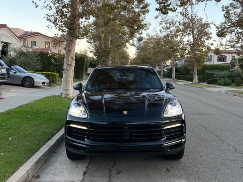Used 2019 Porsche Cayenne image 11