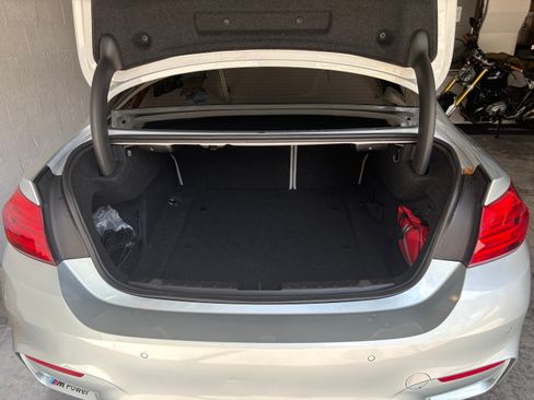 Used 2016 BMW M4 Coupe image 5