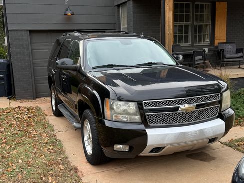 Used 2011 Chevrolet Tahoe LT image 5