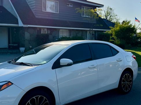 Used 2014 Toyota Corolla S image 5