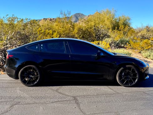 Used 2019 Tesla Model 3 Long Range image 17