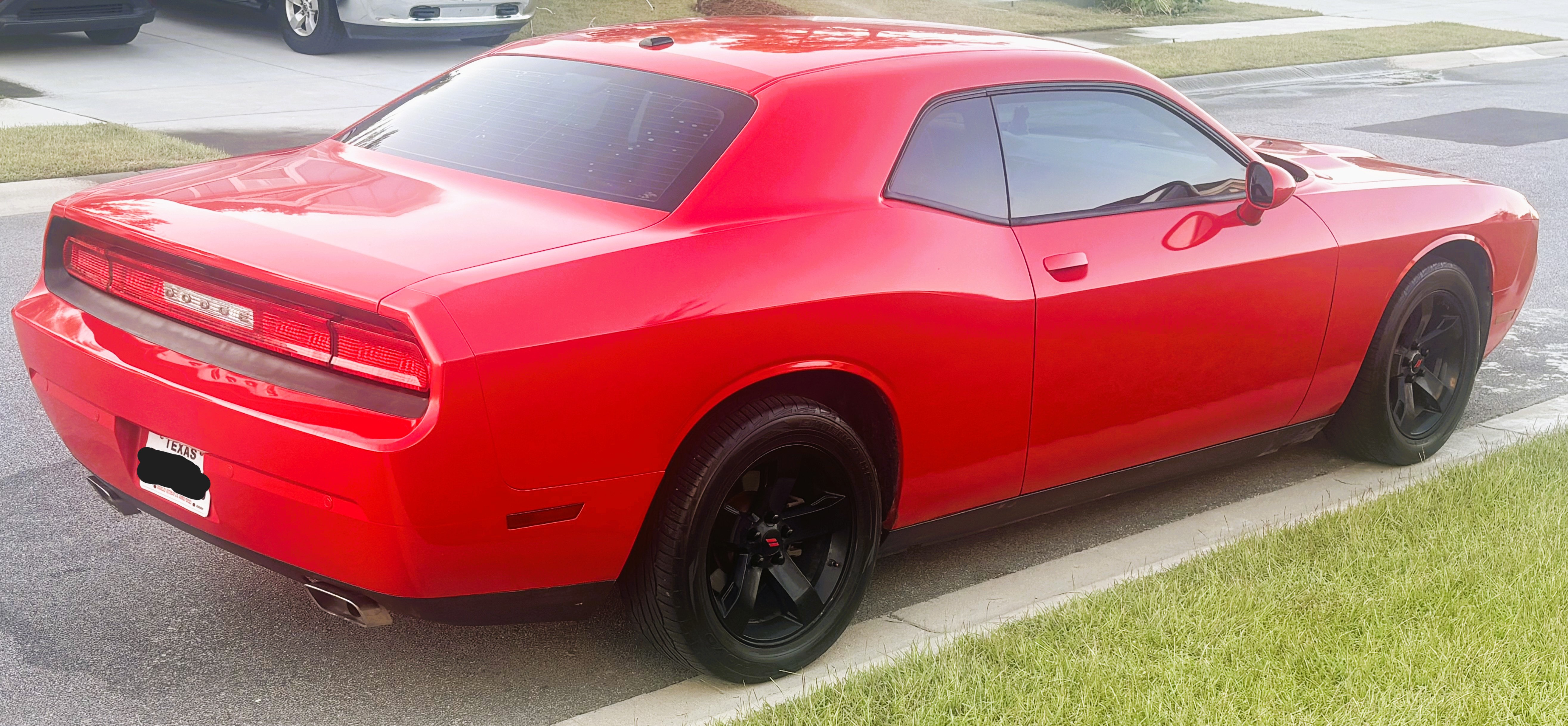 Used 2014 Dodge Challenger SXT Plus RWD image 5