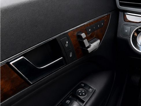 Used 2012 Mercedes-Benz E 350 Cabriolet image 9