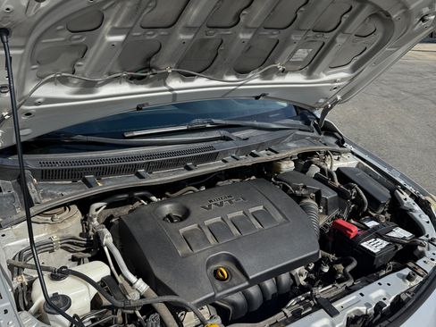 Used 2011 Toyota Corolla LE image 11