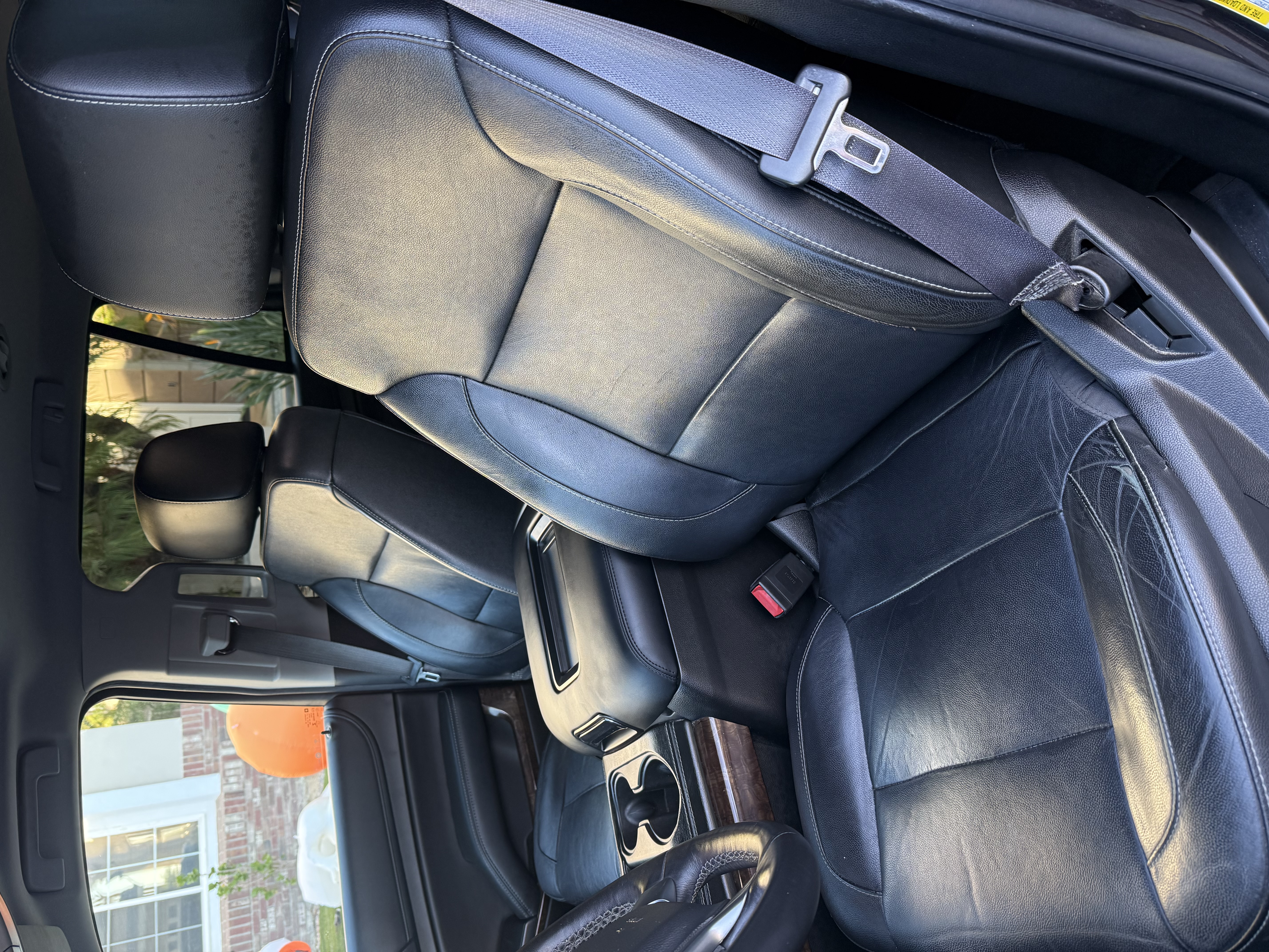 Used 2017 Chevrolet Tahoe LT w/ Luxury Package RWD image 12
