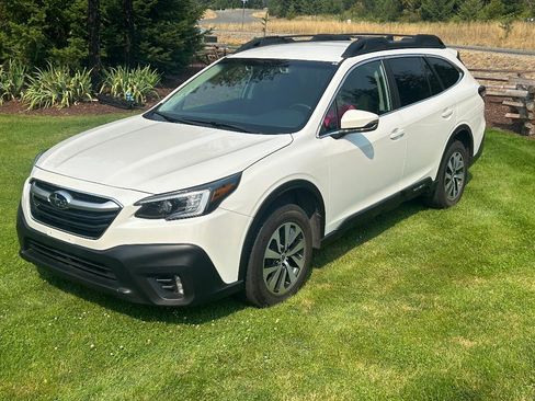 Used 2021 Subaru Outback Premium w/ Popular Package #1 AWD/4WD image 2