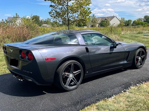 Used 2009 Chevrolet Corvette Coupe image 8