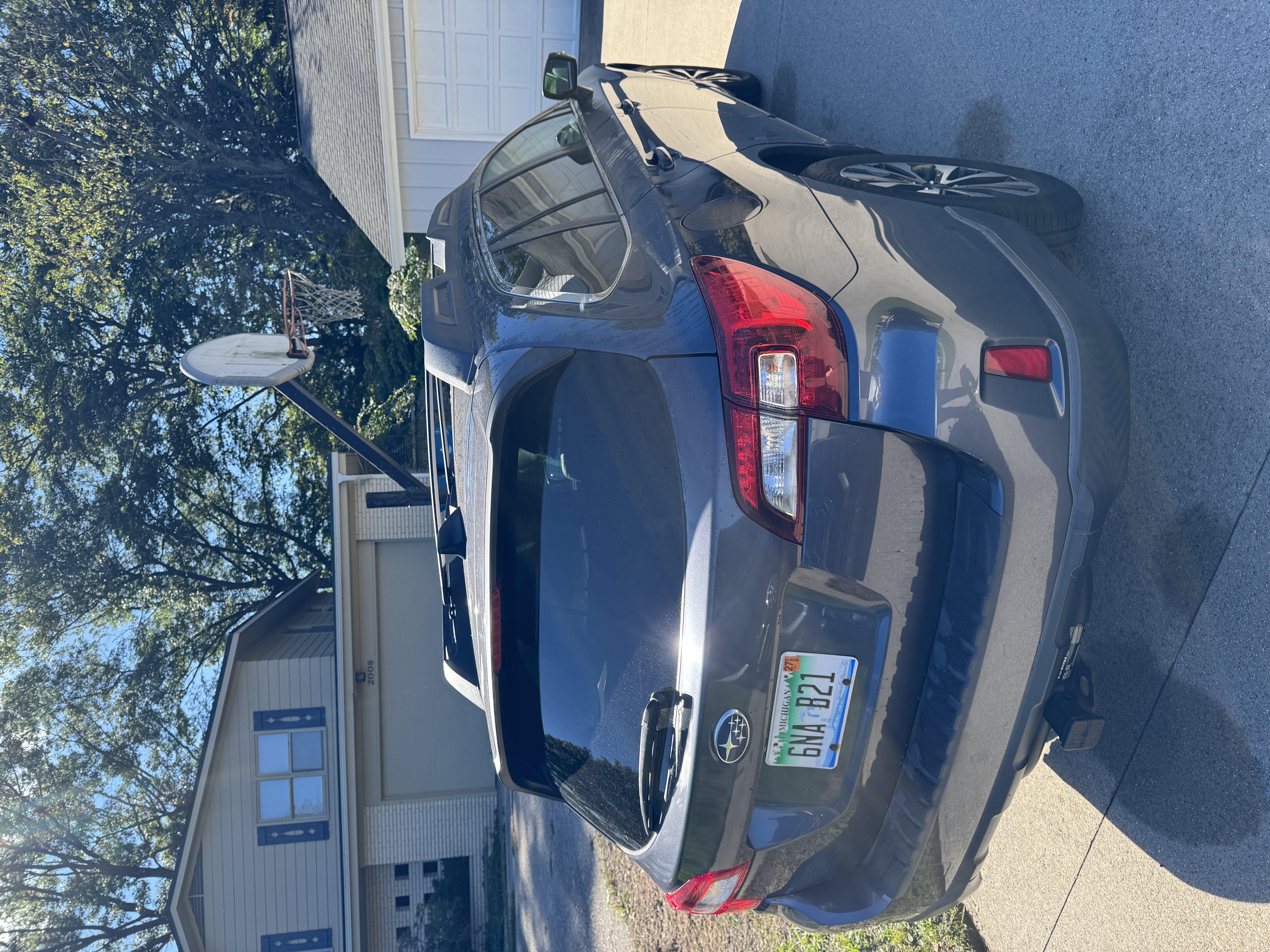Used 2016 Subaru Outback 2.5i Limited AWD/4WD image 2
