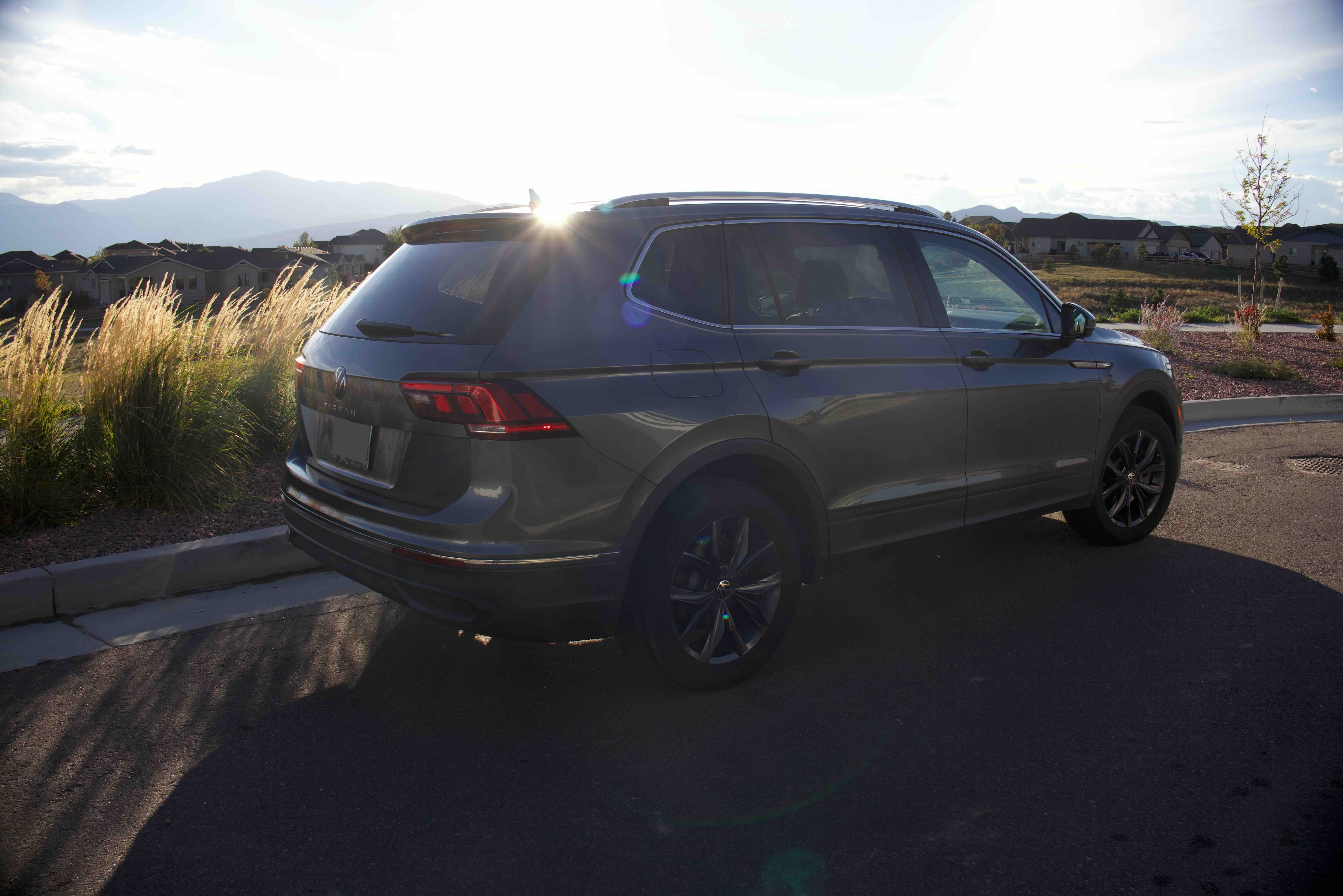 Used 2023 Volkswagen Tiguan SE FWD image 14