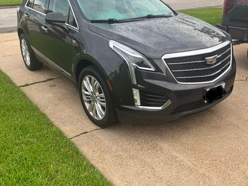 Used 2017 Cadillac XT5 Premium Luxury w/ Driver Assist Package AWD/4WD image 7