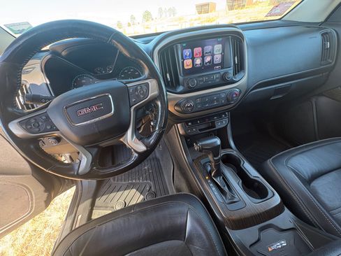 Used 2017 GMC Canyon Denali image 15