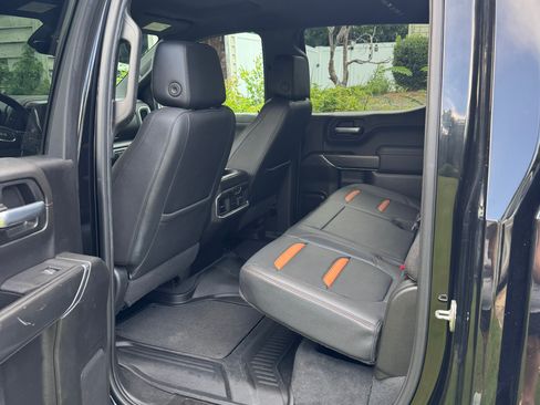 Used 2021 GMC Sierra 1500 AT4 w/ Technology Package AWD/4WD image 15