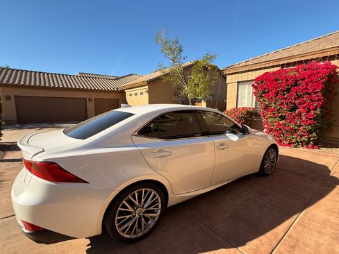 Used 2017 Lexus IS 200t F Sport image 5