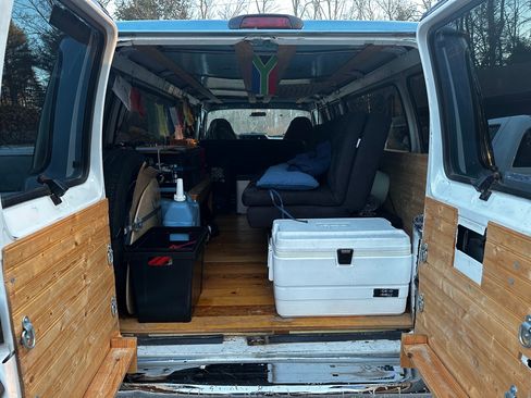 Used 1997 Dodge B3500 image 2