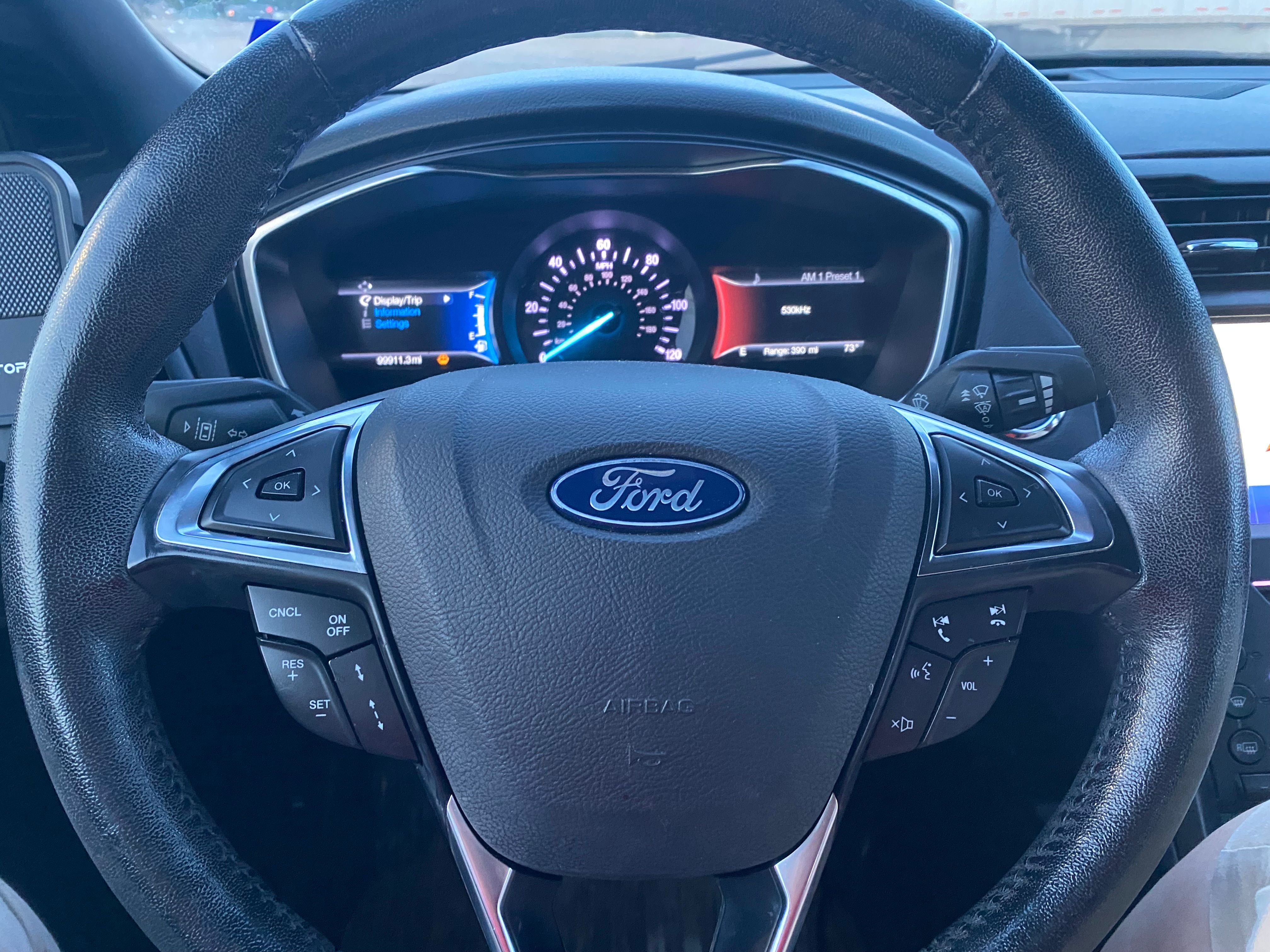 Used 2019 Ford Fusion Energi Titanium FWD image 11