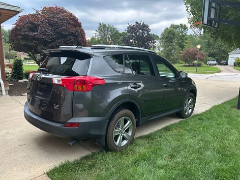 Used 2015 Toyota RAV4 XLE image 4