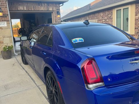 Used 2020 Chrysler 300 S w/ 300S Premium Group image 5