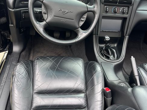 Used 1997 Ford Mustang GT RWD image 13