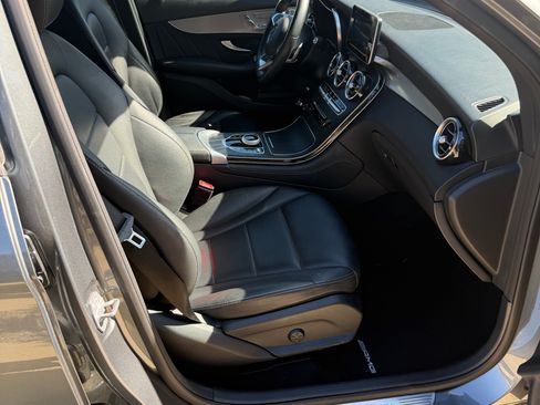 Used 2019 Mercedes-Benz GLC 300 4MATIC Coupe image 13