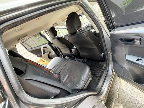 Used 2018 Toyota RAV4 LE w/ All Weather Liner Package AWD/4WD image 5