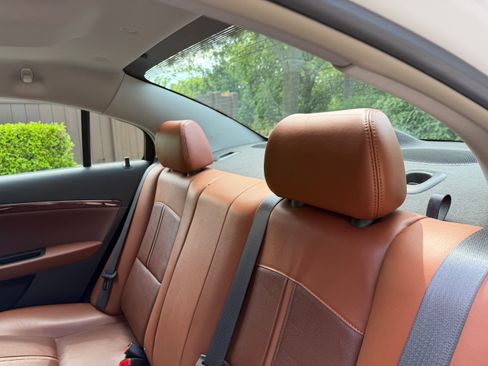 Used 2009 Saturn Aura XR FWD image 22