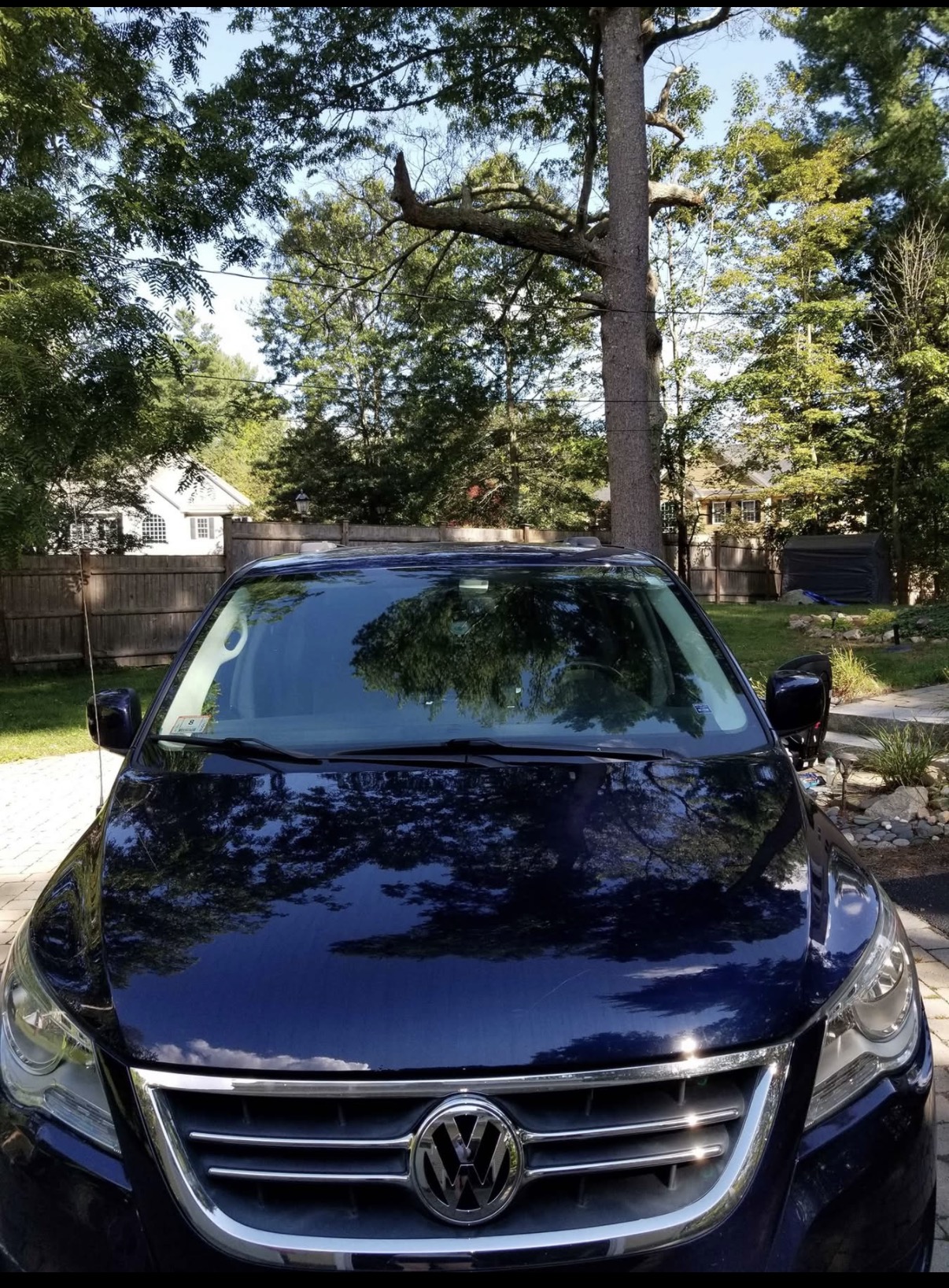 Used 2014 Volkswagen Routan SE FWD image 12